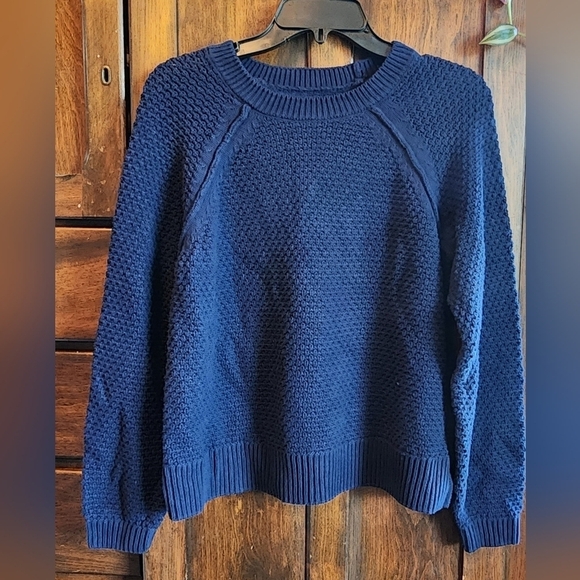 GAP Sweater Medium - Picture 3 of 3
